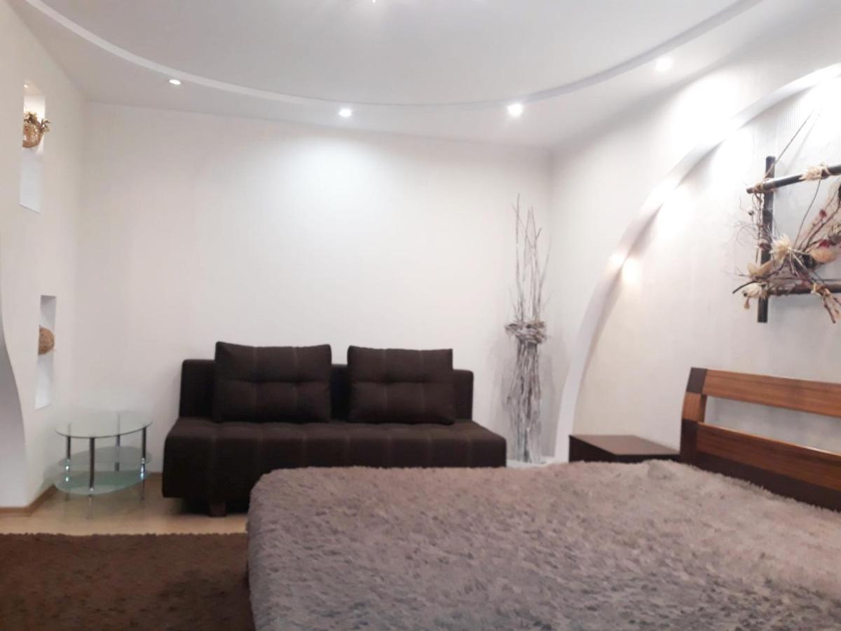 At Matusevycha Street 2-15 Apartment *