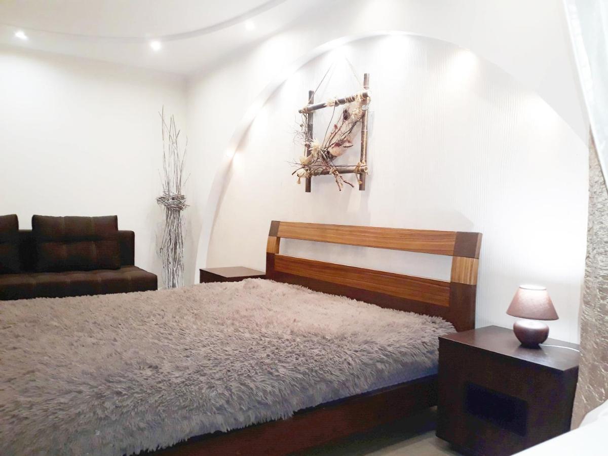 Apartment At Matusevycha Street 2-15